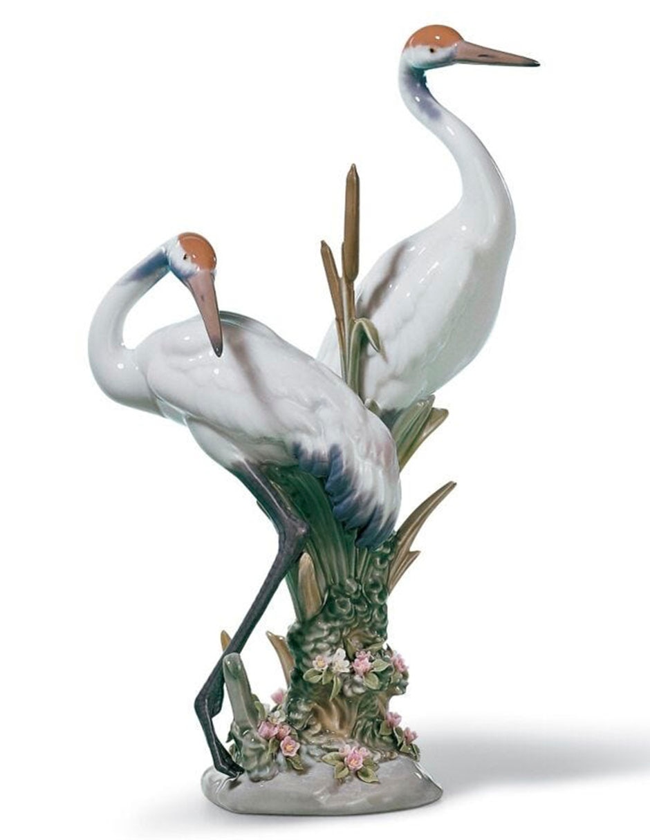 Escultura de Pareja de Grullas Airosas de porcelana 1