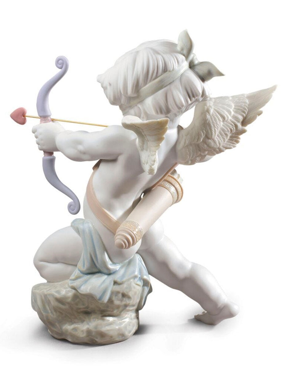 Escultura Lladró Directo al Corazón de porcelana