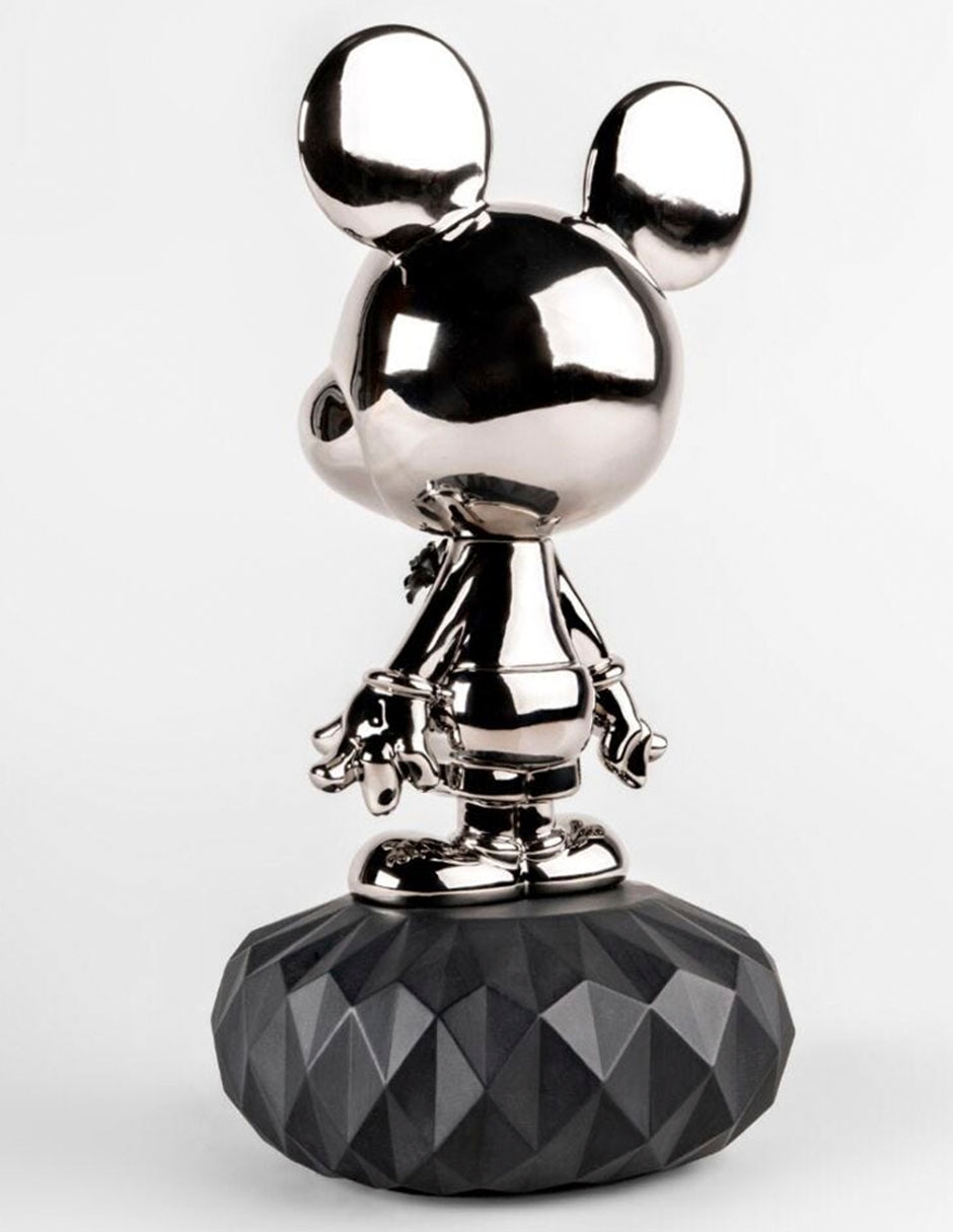 Escultura Lladró Mickey Mouse de porcelana