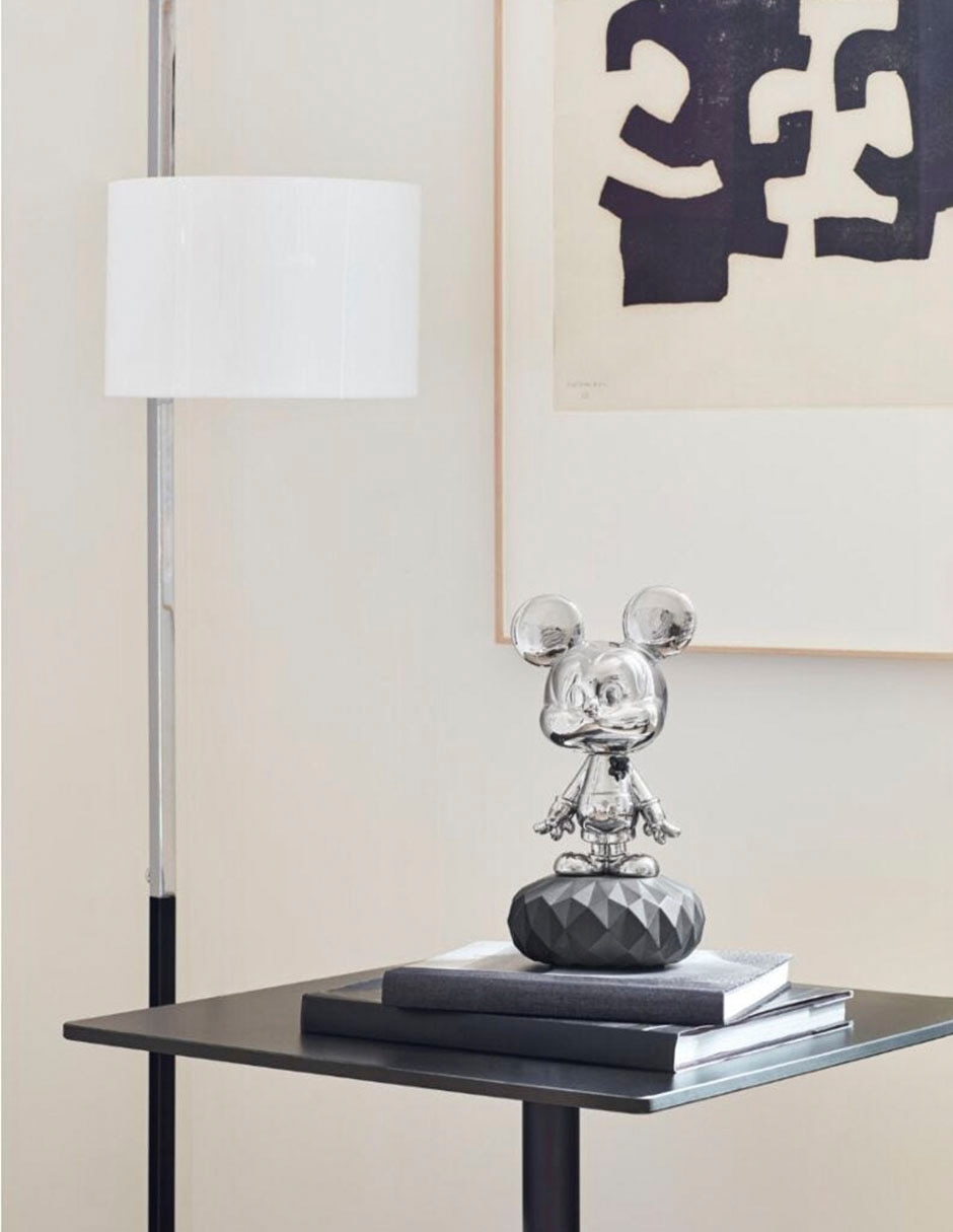 Escultura Lladró Mickey Mouse de porcelana