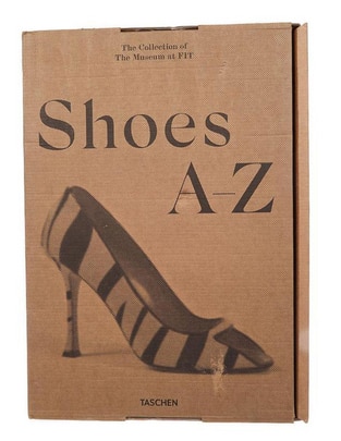 Libro Shoes A-Z de Robert Nippoldt/Daphne Guinness et al.