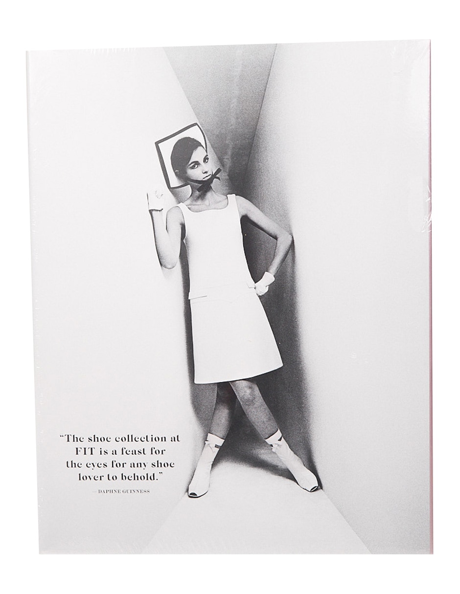 Libro Shoes A-Z de Robert Nippoldt/Daphne Guinness et al.