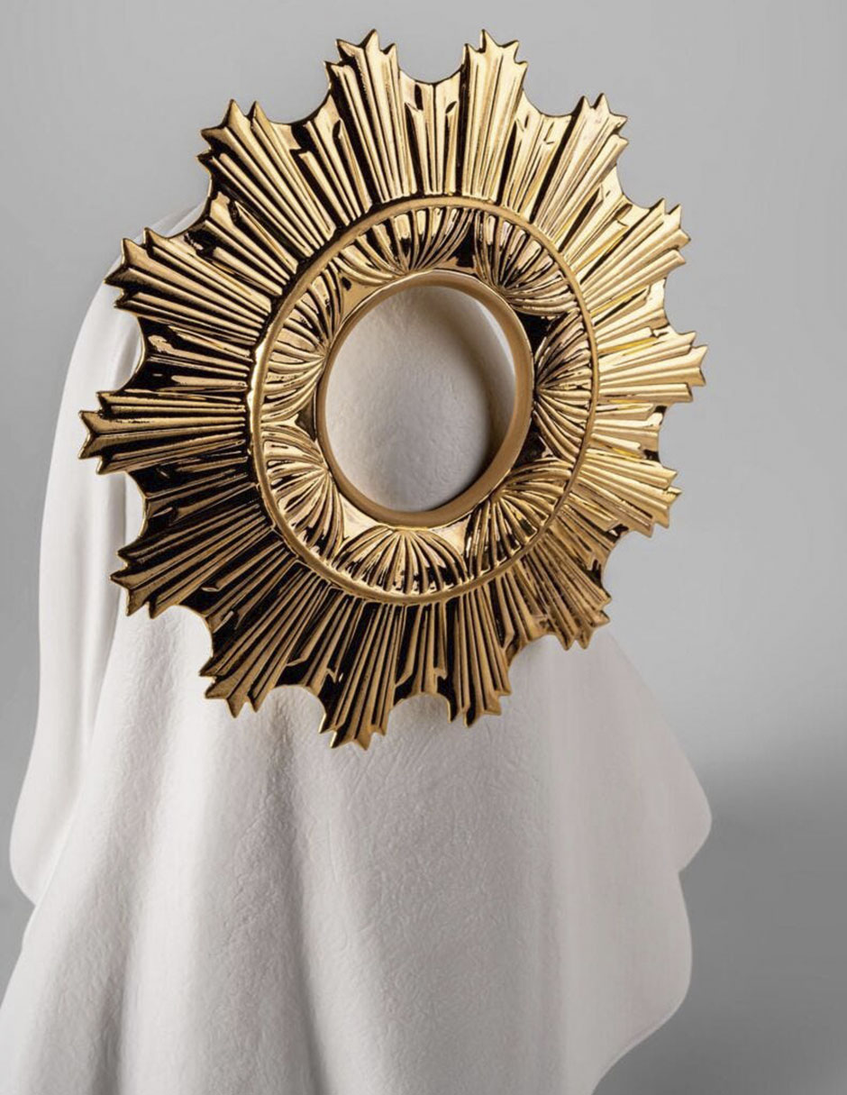 Escultura Lladró Immaculate Heart of Mary de porcelana