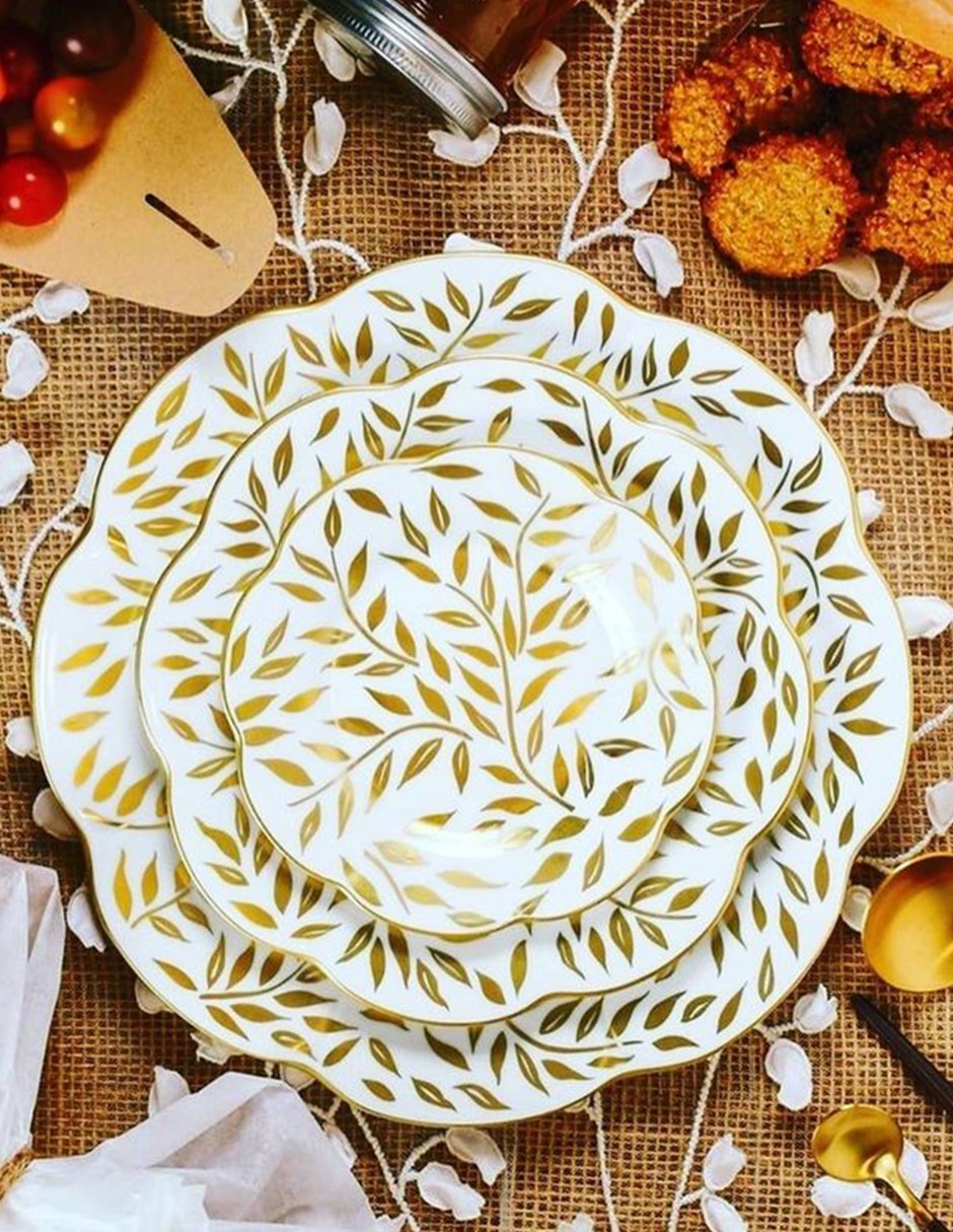 Plato Royal Limoges Olivier Gold de porcelana